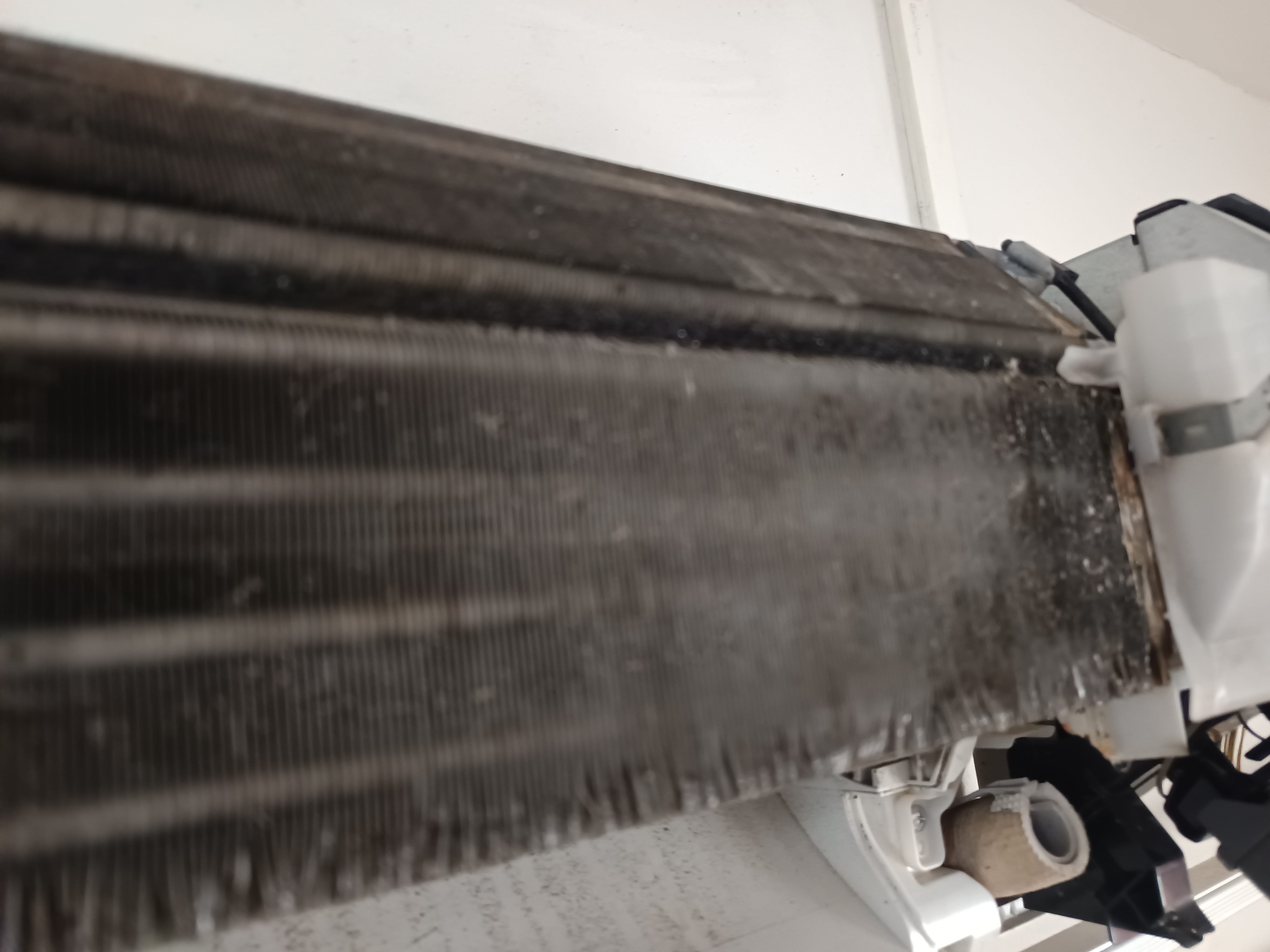 ล้างแอร์ในหมู่บ้านนราวัลย์วังน้อย - รูปภาพผลงานที่ 11