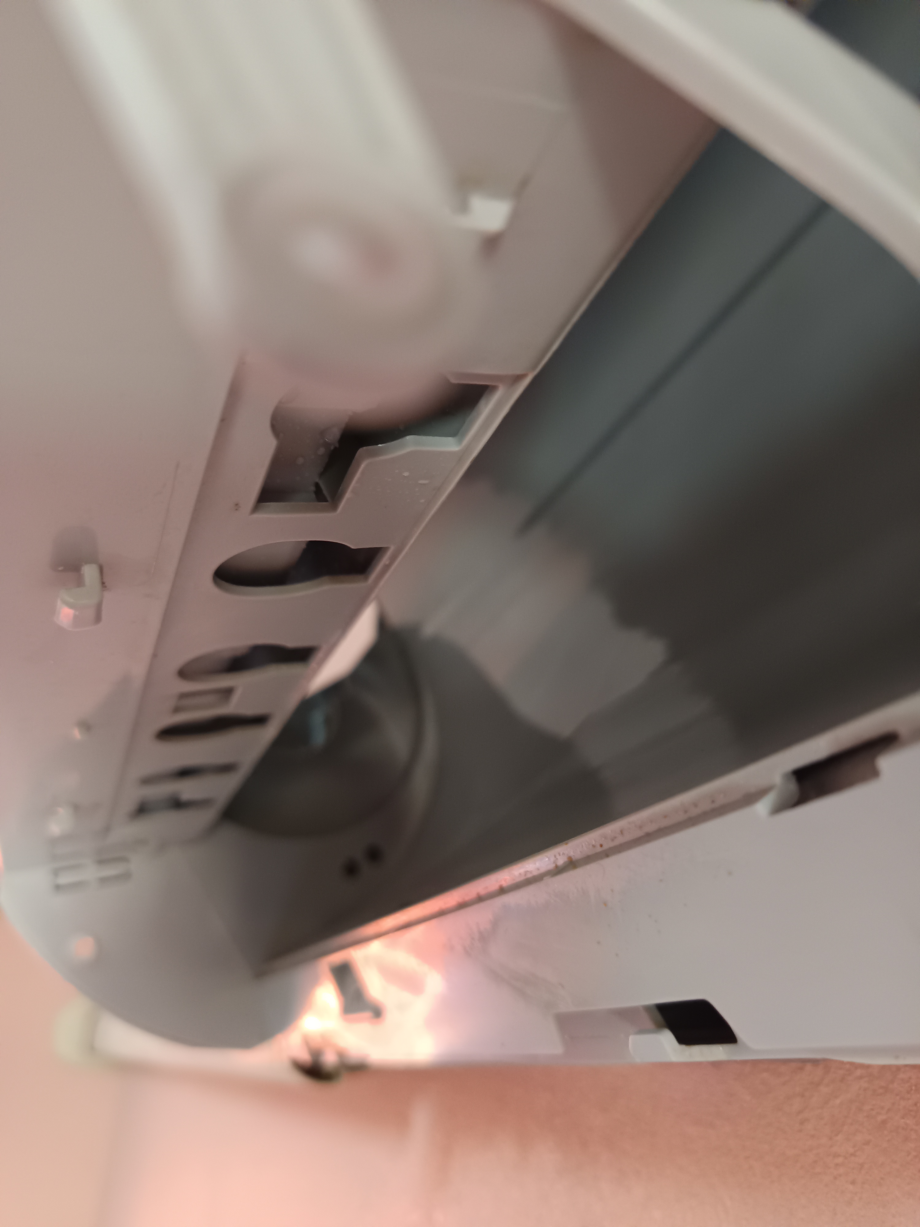 บริการล้างแอร์บ้านวังน้อยแอร์ยี่ห้อ Haier รุ่น HSU-13CQAC03TF - รูปภาพผลงานที่ 10