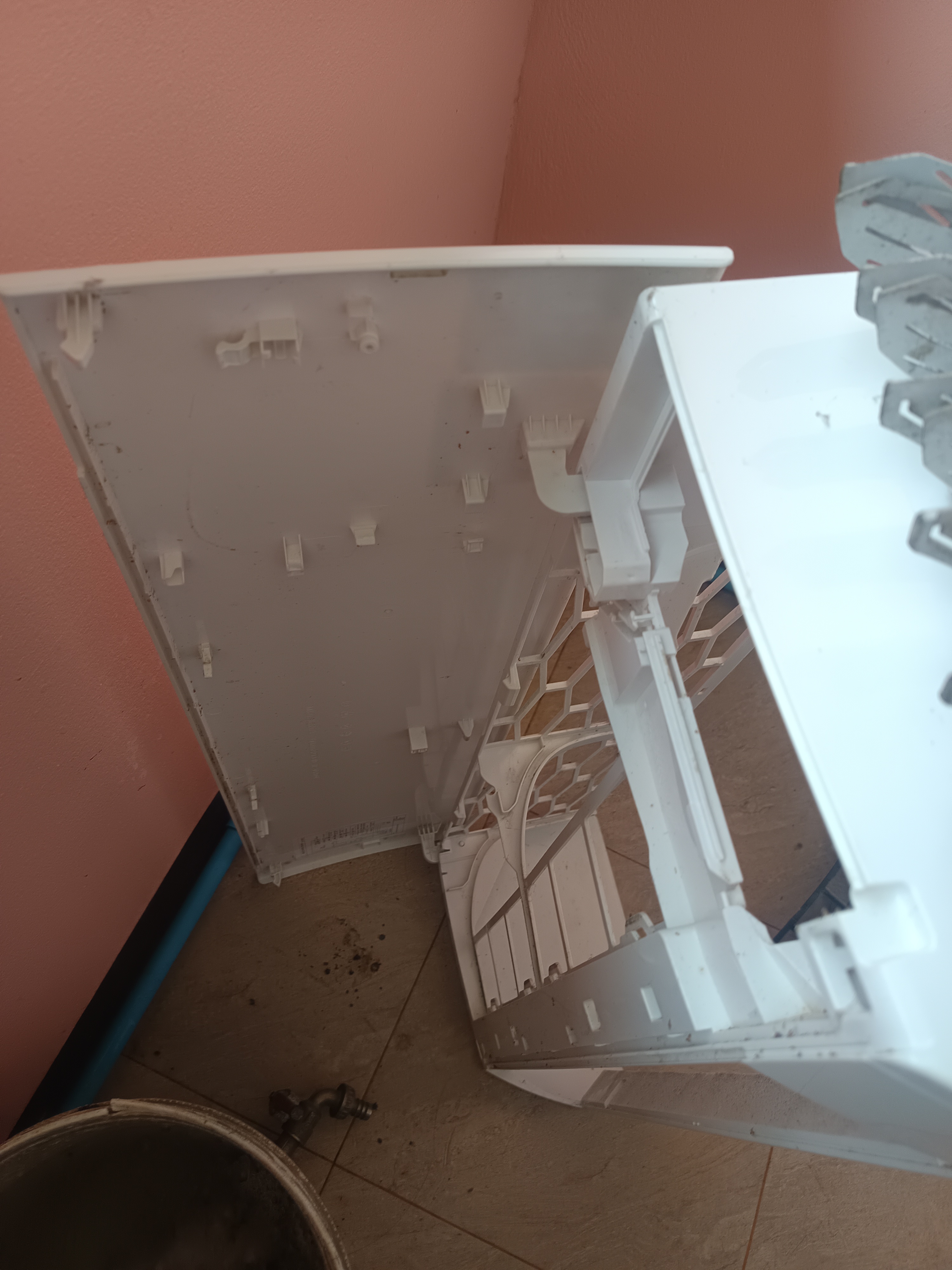 ล้างแอร์ให้ลูกค้าหอพักมั่งมีศรีสุขวังน้อย - รูปภาพผลงานที่ 3