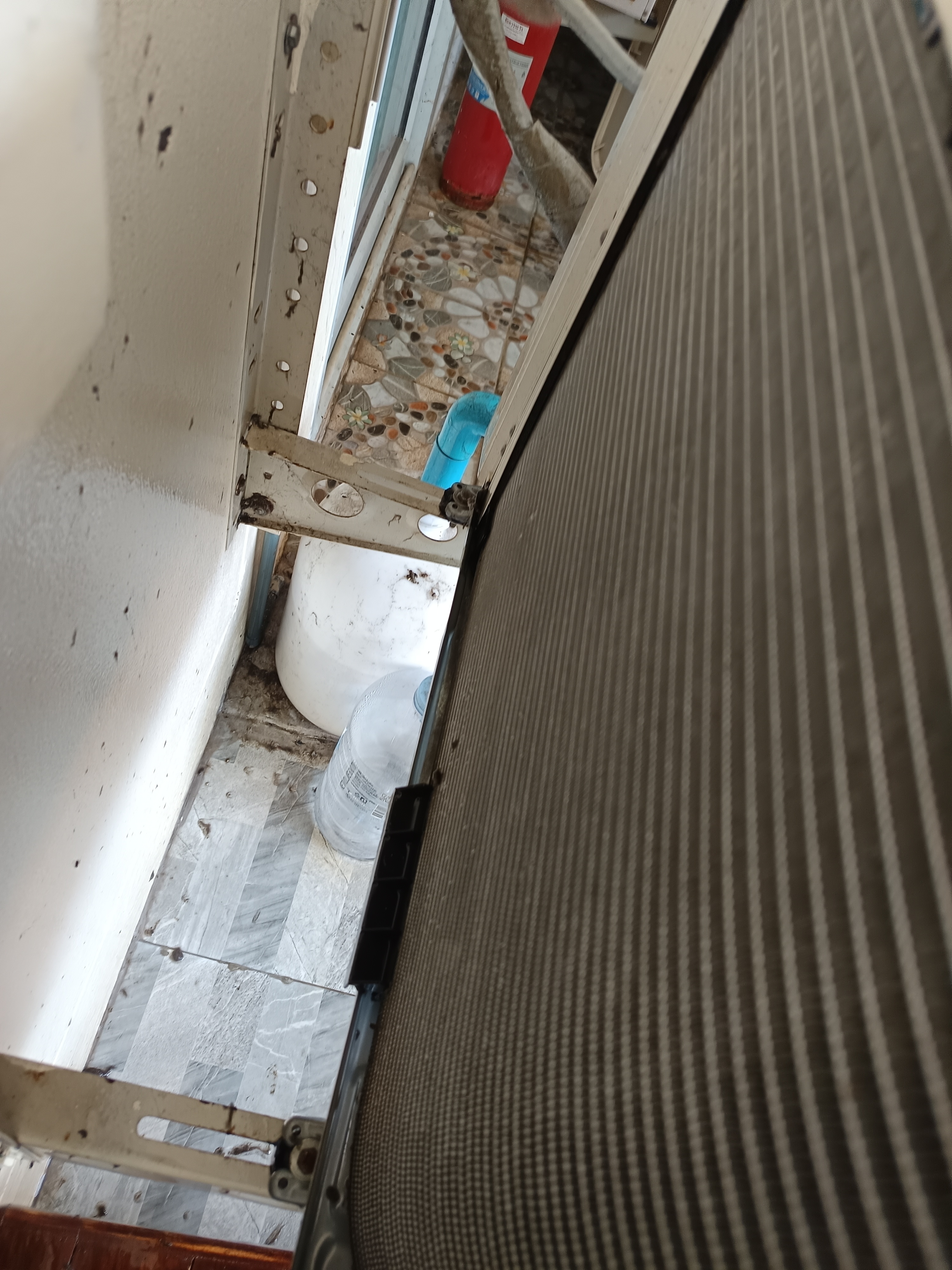 ล้างแอร์ในหมู่บ้านนราวัลย์วังน้อย - รูปภาพผลงานที่ 16