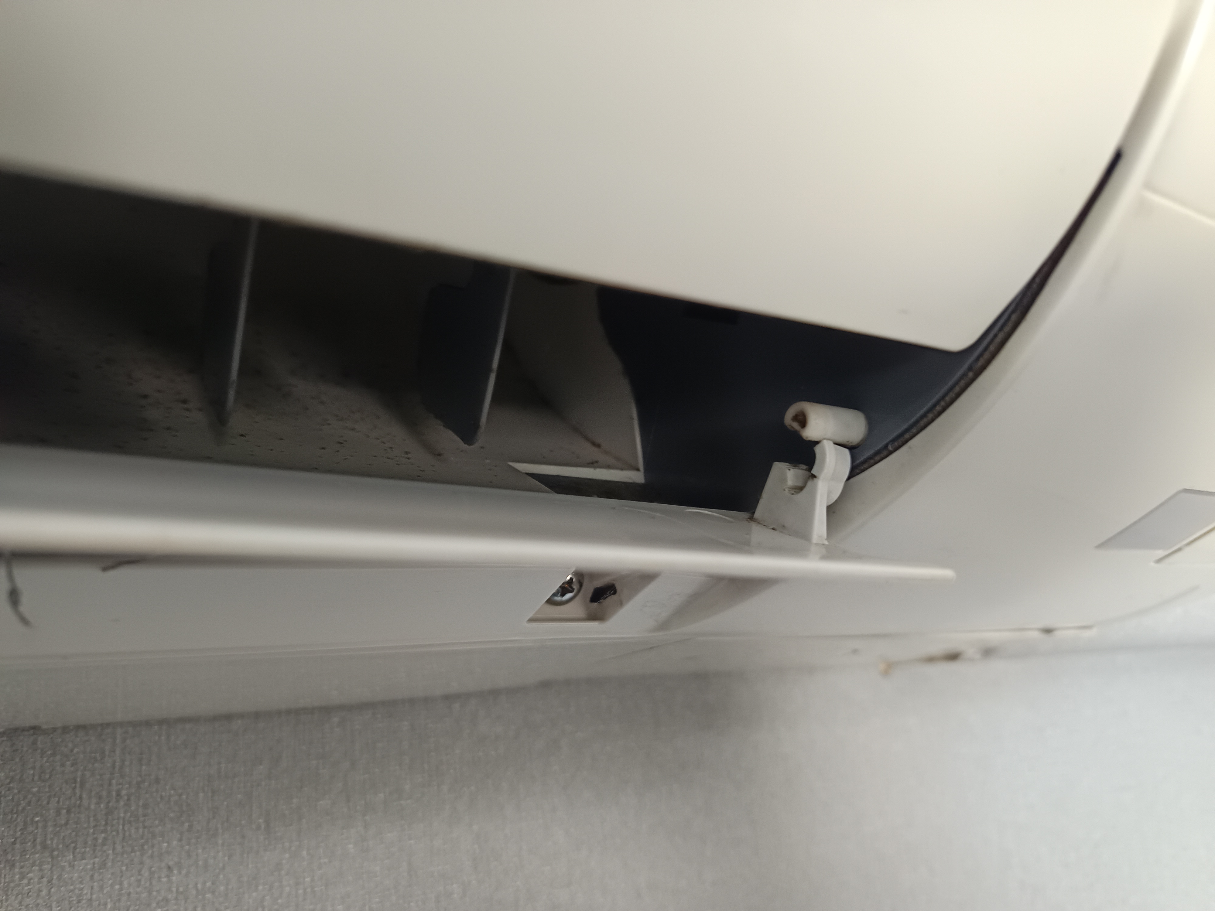 รับล้างแอร์บ้านหมู่บ้าน ภัสสร เพรสทีจ 29 รังสิต - รูปภาพผลงานที่ 2