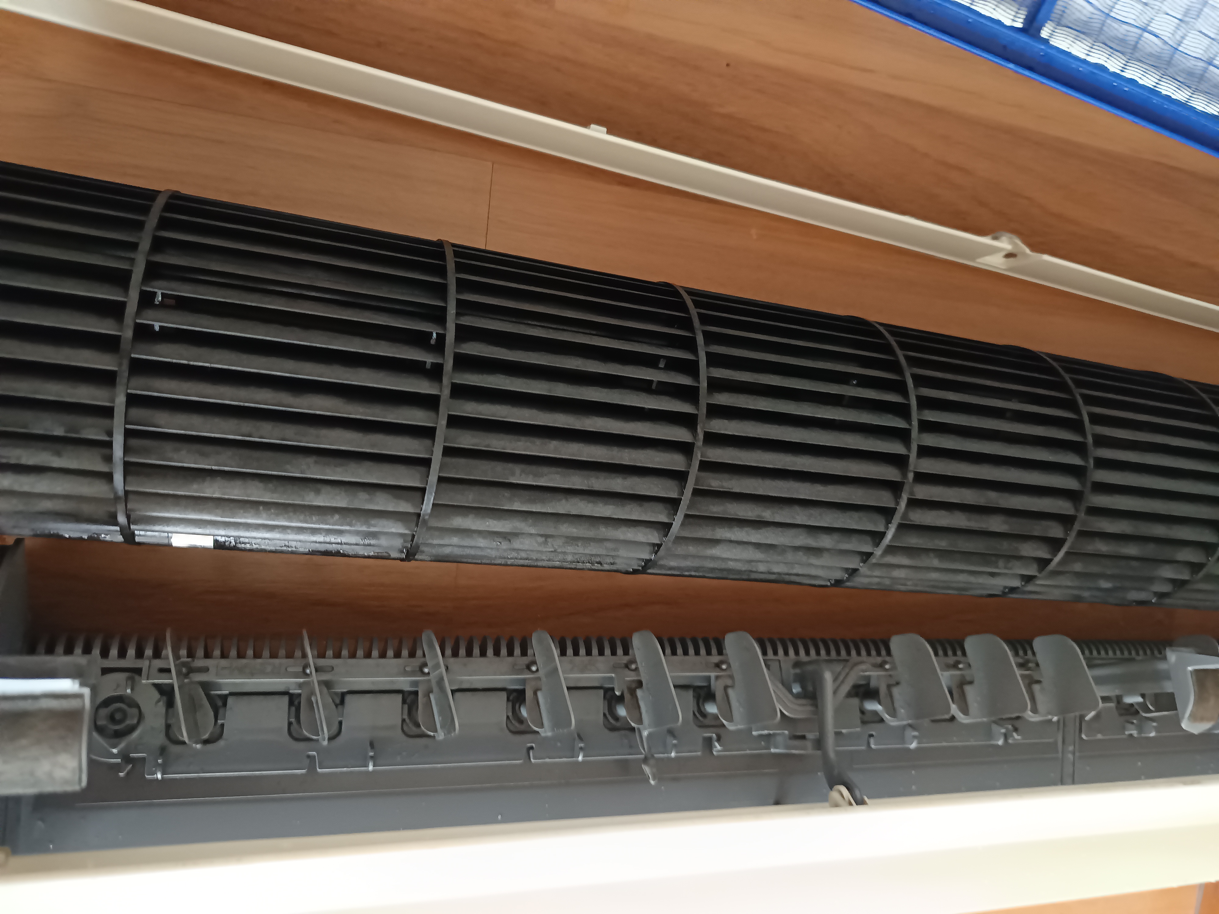 รับล้างแอร์บ้านหมู่บ้าน ภัสสร เพรสทีจ 29 รังสิต